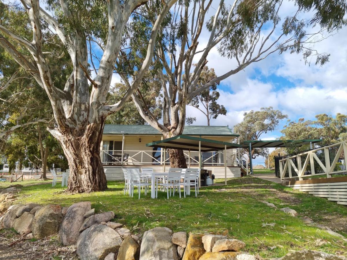 Golden Heritage Accommodation Beechworth Exterior photo